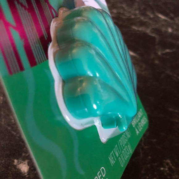 Set of 3 Disney Little Mermaid Ariel 0.11 oz Berry Flavored Lip Gloss - Picture 7 of 10